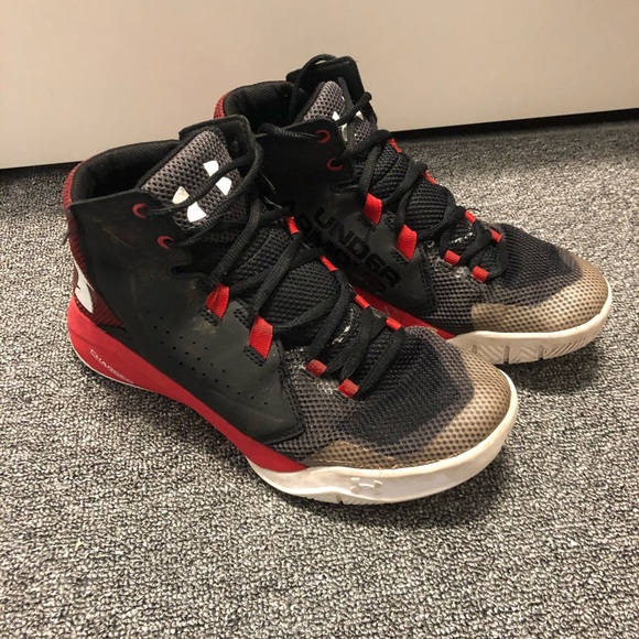 Under Armour Charged Basketball Shoe - Picture 2 of 5